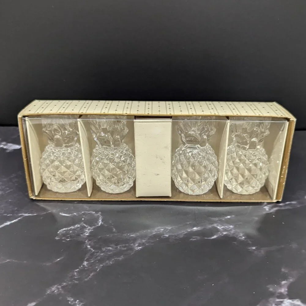 Williams Sonoma Pineapple Taper Candle Holders Set of 4 in Original Box